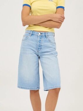 Size 0/24 song cullotes style denim shorts